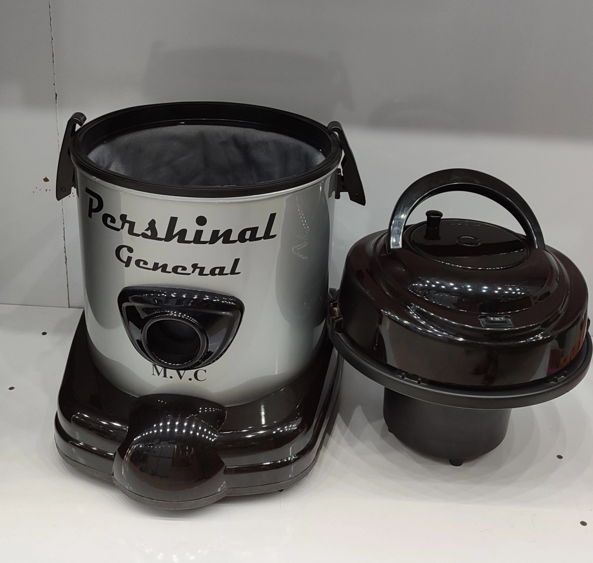 جارو برقی سطلی پرشینال مدل M.V.C 5800